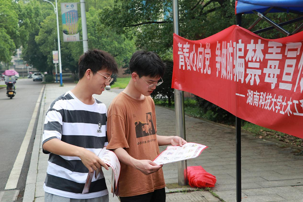 ac185b796b2c40cc826afc1e035e31c5.png 图片1.png